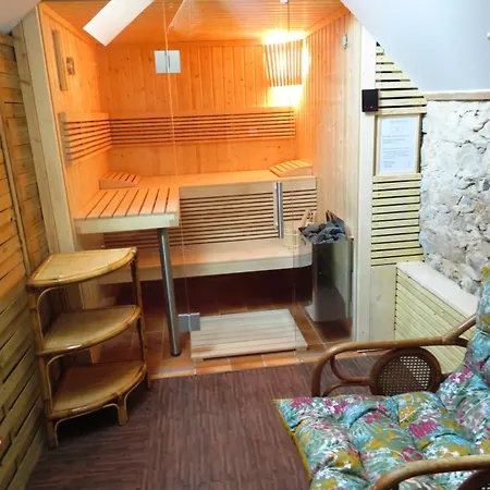 D'hote La Linoterie - Sauna Privatif Отель типа 
